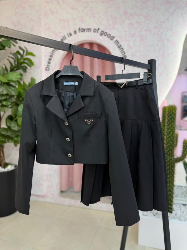 ست کت و دامن Prada کد ۱۴۱۸