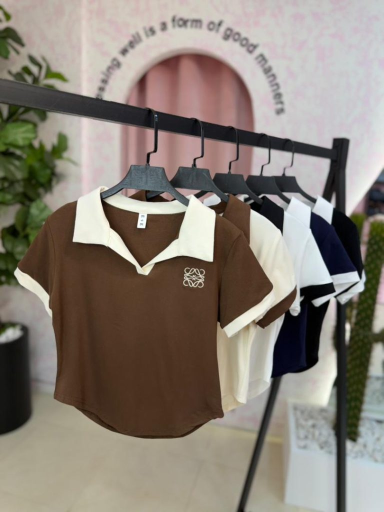 تیشرت کراپ Loewe یقه دار کد ۱۴۳۱