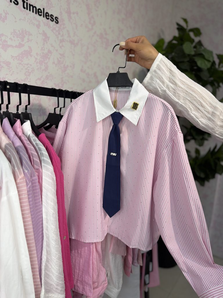 شومیز  کراپ مستر  Prada کد ۱۴۶۸