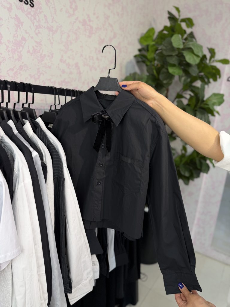 شومیز  کراپ مستر  Prada کد ۱۴۷۸