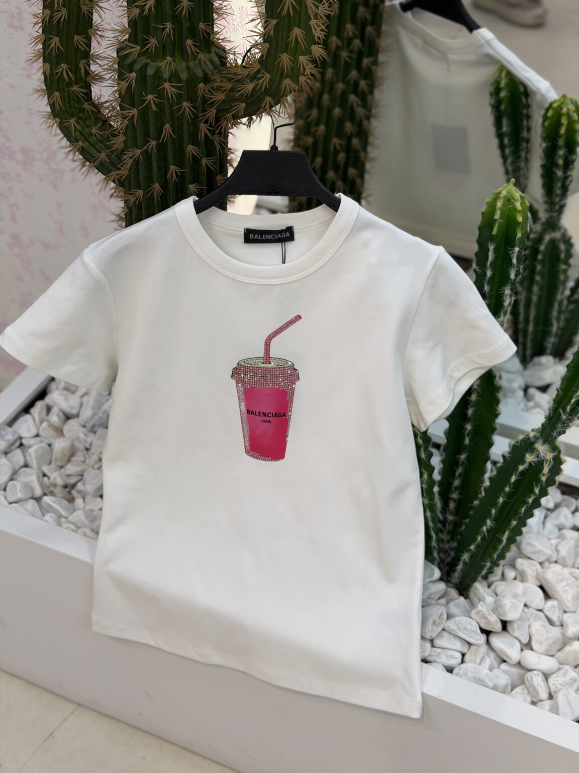 تیشرت کراپ Balenciaga کد ۱۵۶۸
