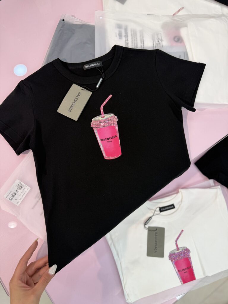 تیشرت کراپ Balenciaga کد ۱۵۶۸
