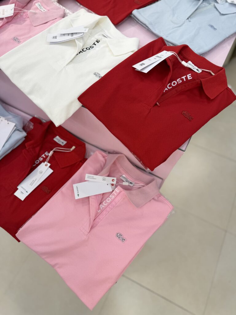 تیشرت نیم زیپ lacoste کد ۱۵۸۴